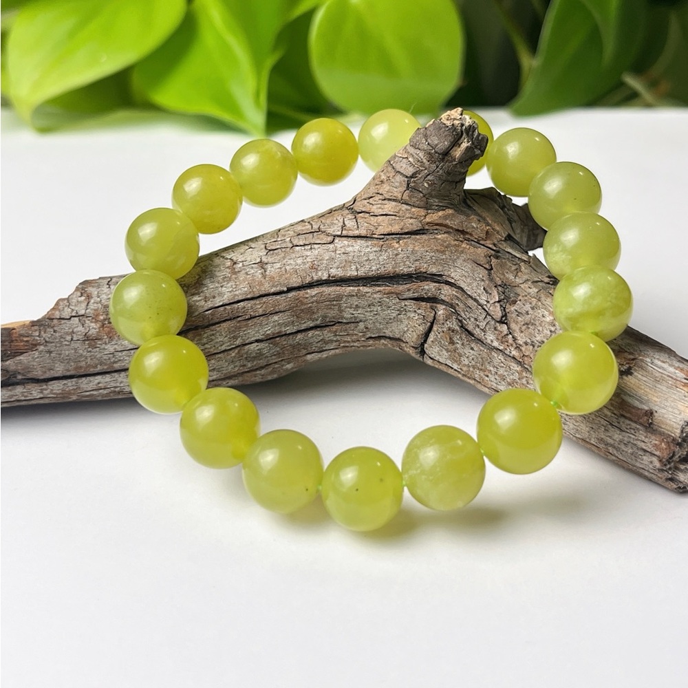 11mm‎ stretchable Xiuyan jade bracelet